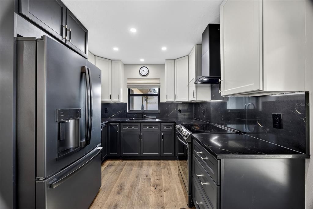 En Venta: $464,900 (3 camas, 2 baños, 1706 Pies cuadrados)