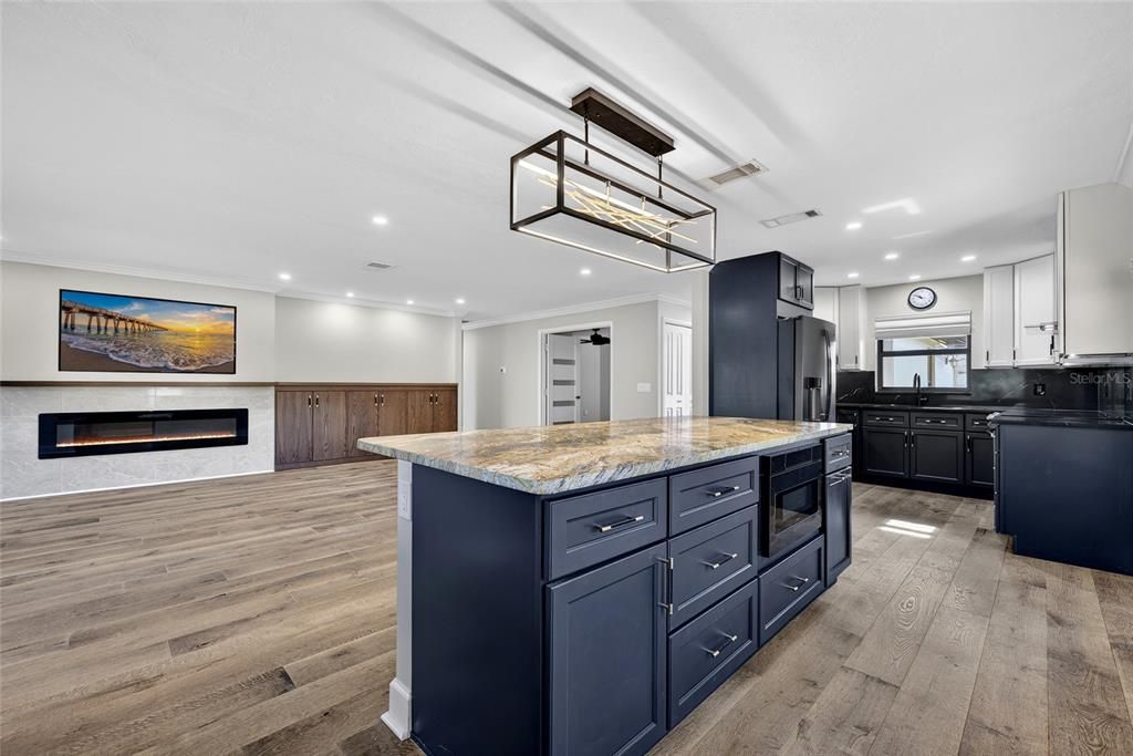 En Venta: $464,900 (3 camas, 2 baños, 1706 Pies cuadrados)