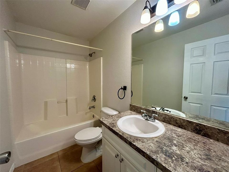 En Renta: $1,850 (3 camas, 2 baños, 1265 Pies cuadrados)