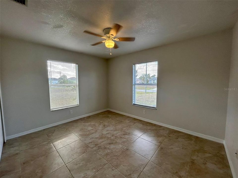 En Renta: $1,850 (3 camas, 2 baños, 1265 Pies cuadrados)