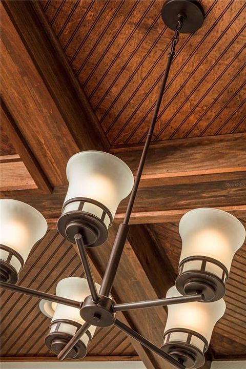 For Sale: $680,000 (3 beds, 2 baths, 2208 Square Feet)