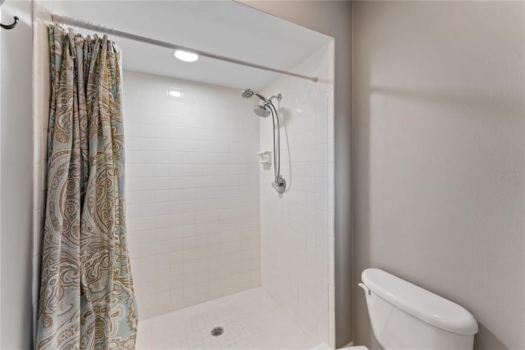 En Venta: $265,000 (2 camas, 2 baños, 1156 Pies cuadrados)