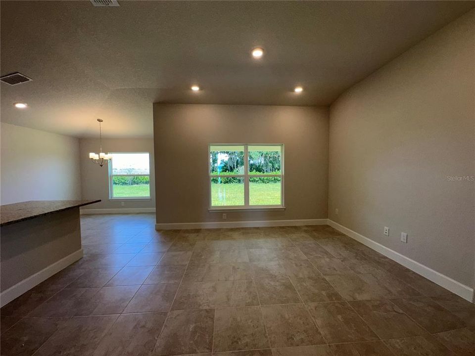 En Venta: $374,350 (3 camas, 2 baños, 1512 Pies cuadrados)