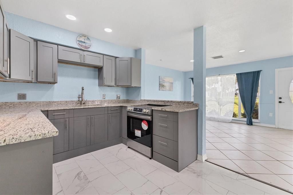 En Venta: $339,000 (3 camas, 2 baños, 1332 Pies cuadrados)