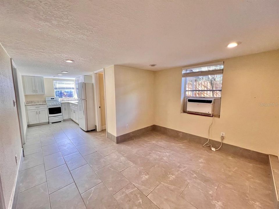 En Venta: $315,000 (4 camas, 0 baños, 1418 Pies cuadrados)