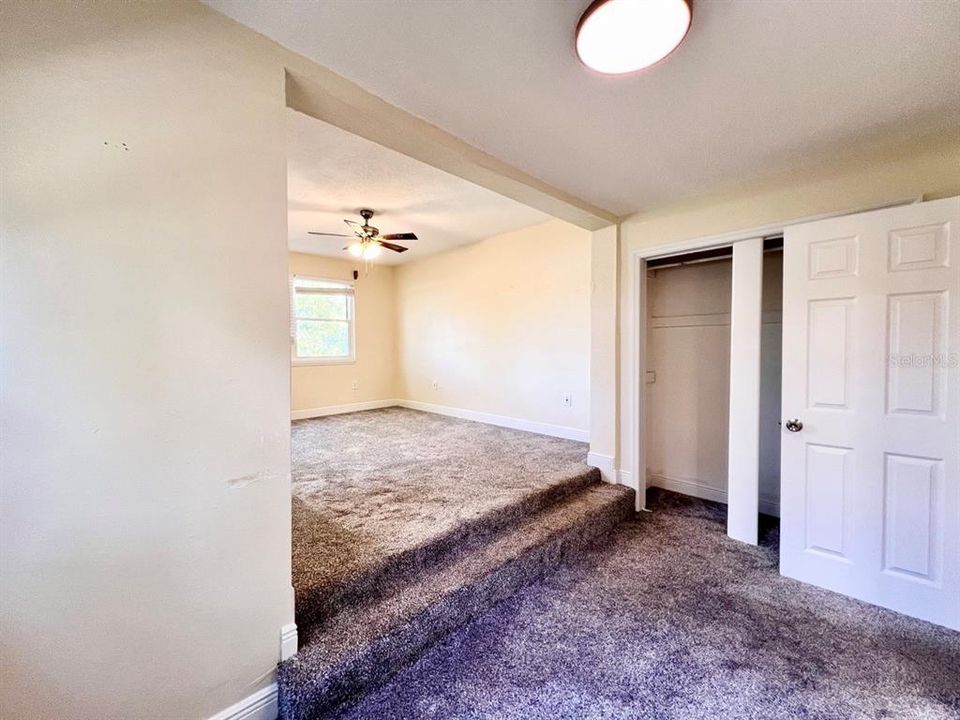 En Venta: $315,000 (4 camas, 0 baños, 1418 Pies cuadrados)