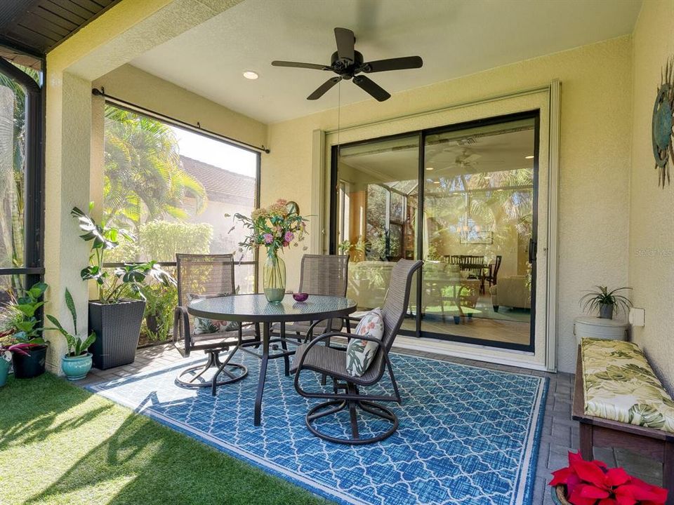 На продажу: $349,900 (2 спален, 2 ванн, 1600 Квадратных фут)