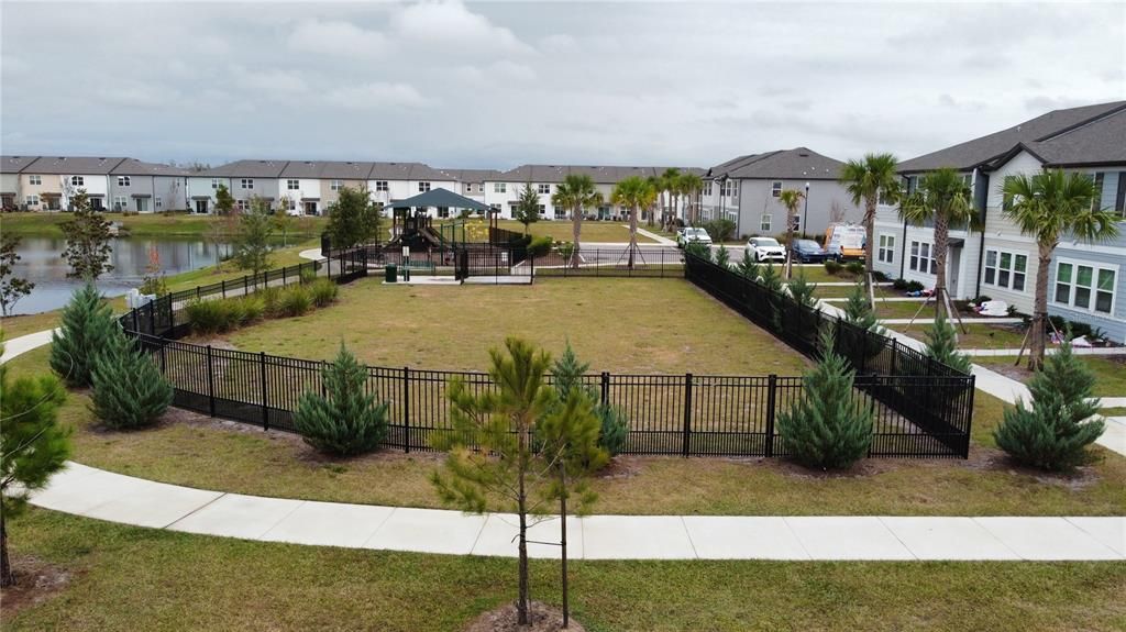 出租: $2,050 (3 贝兹, 2 浴室, 1424 平方英尺)