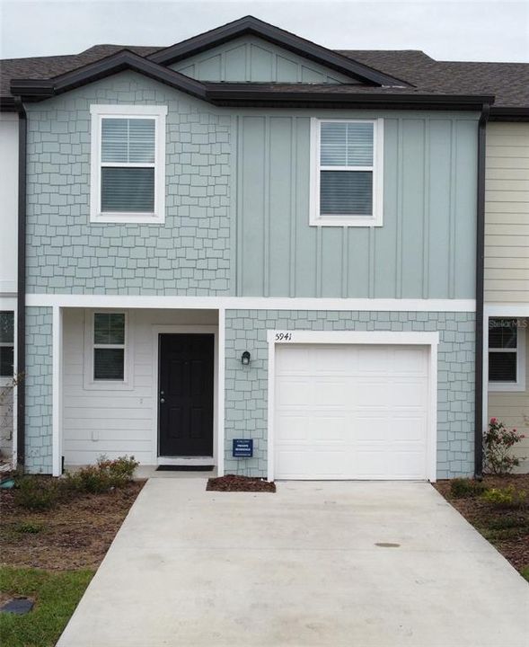 出租: $2,050 (3 贝兹, 2 浴室, 1424 平方英尺)