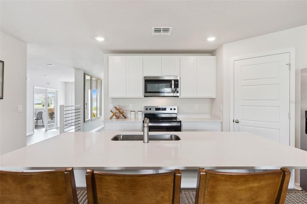 For Sale: $311,990 (3 beds, 2 baths, 1328 Square Feet)