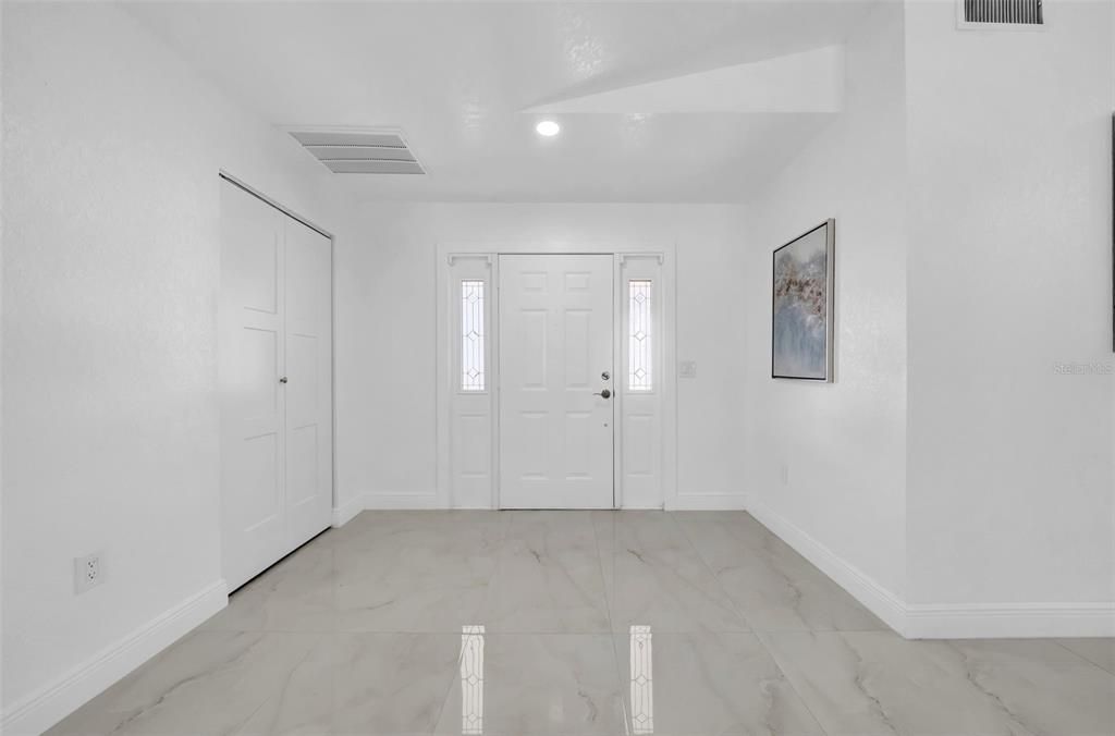 En Venta: $624,999 (3 camas, 3 baños, 1695 Pies cuadrados)