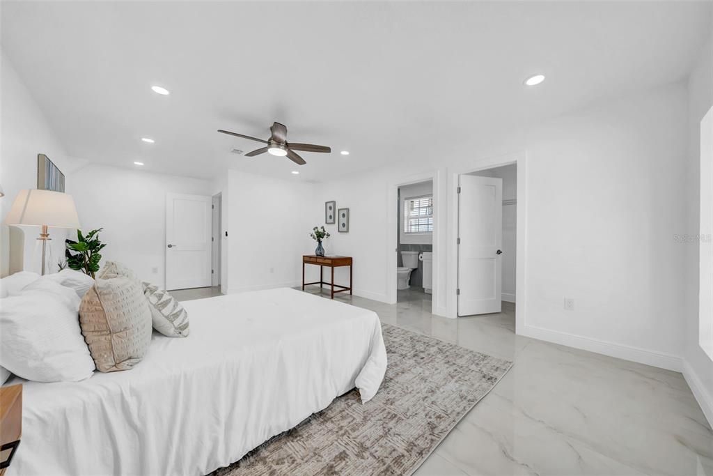 En Venta: $624,999 (3 camas, 3 baños, 1695 Pies cuadrados)