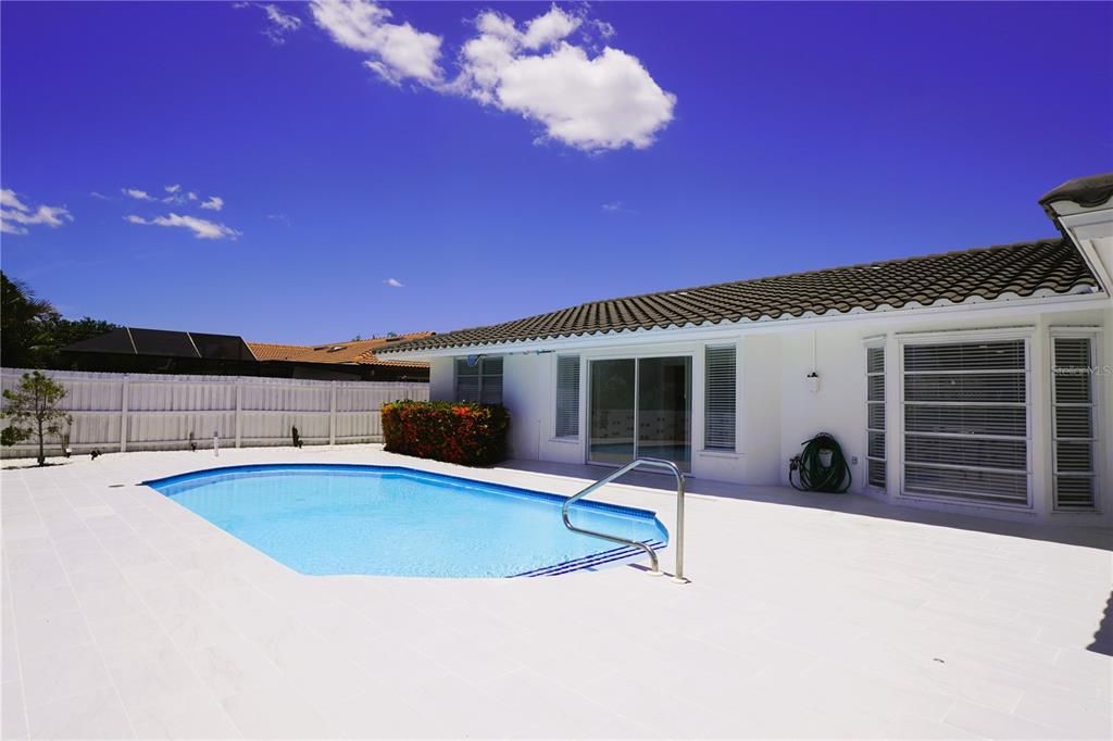 For Rent: $3,700 (3 beds, 2 baths, 2031 Square Feet)