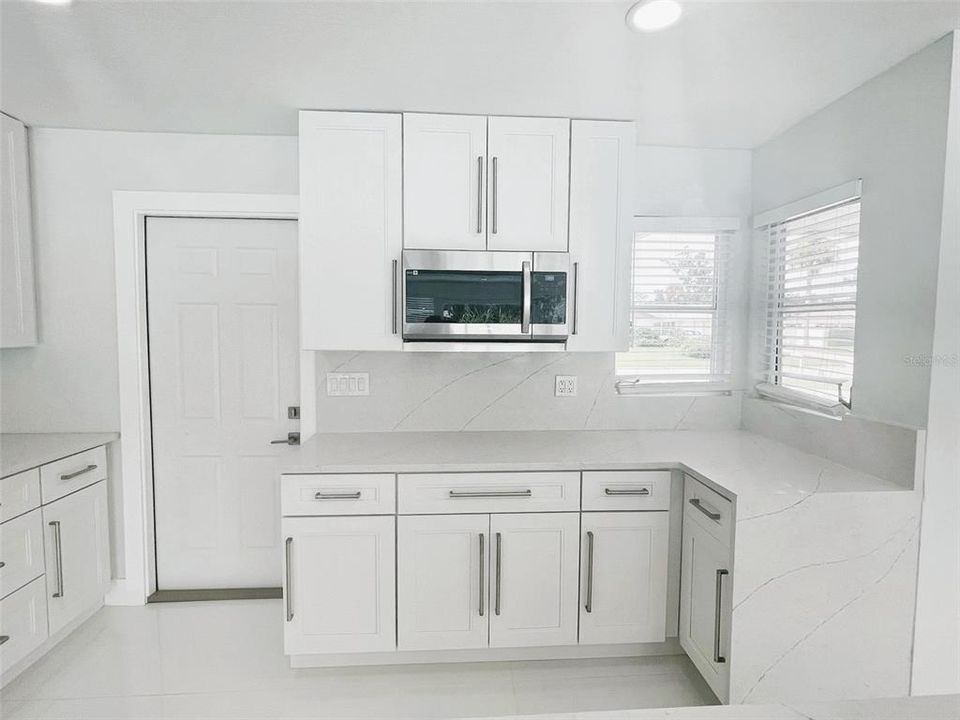 For Rent: $3,700 (3 beds, 2 baths, 2031 Square Feet)