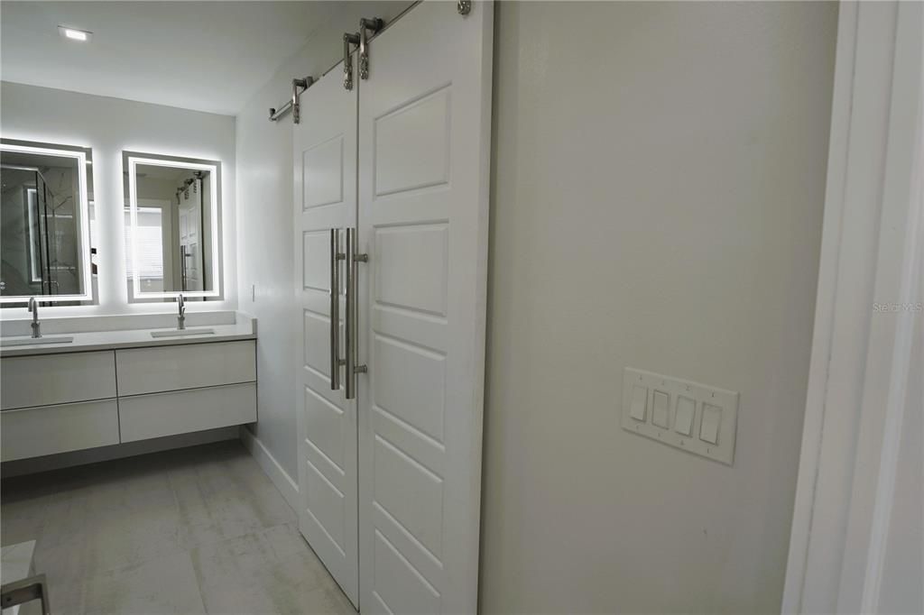 For Rent: $3,700 (3 beds, 2 baths, 2031 Square Feet)