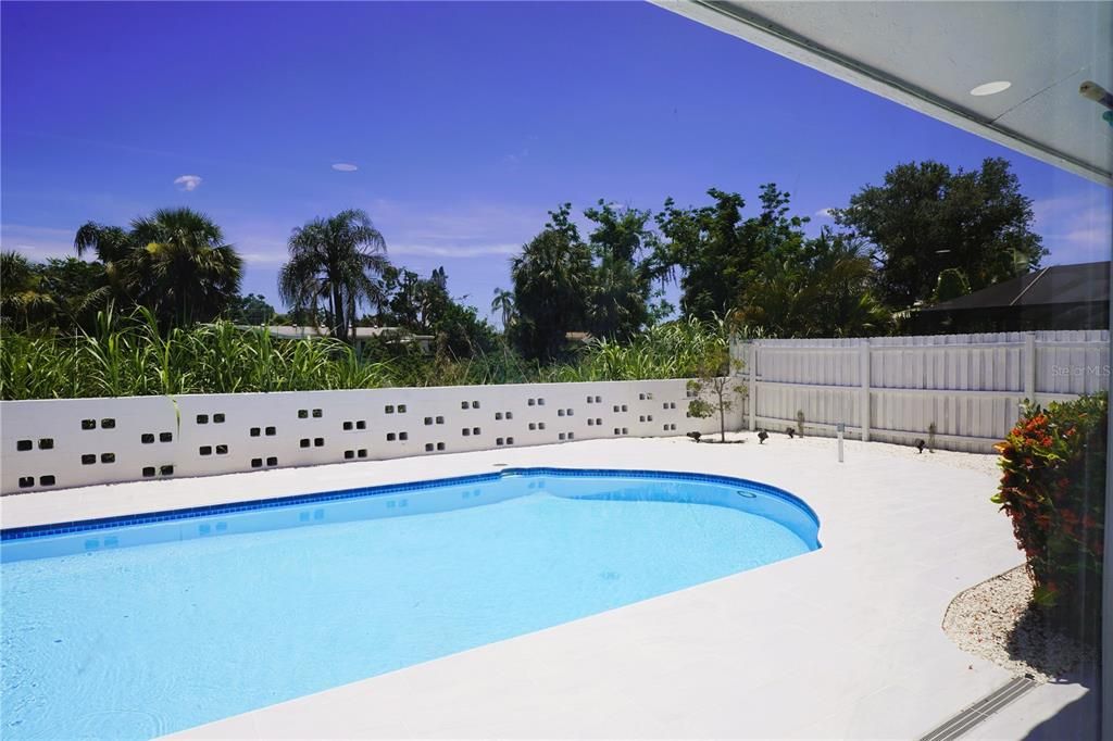 For Rent: $3,700 (3 beds, 2 baths, 2031 Square Feet)