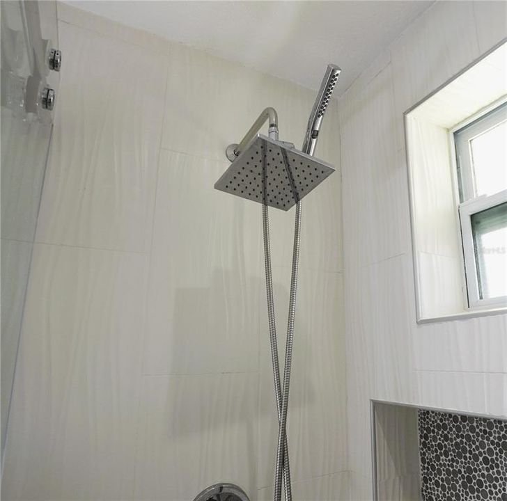 For Rent: $3,700 (3 beds, 2 baths, 2031 Square Feet)