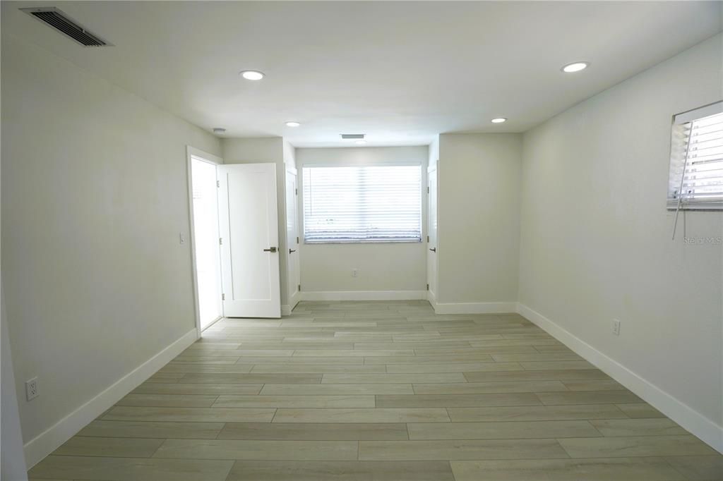 For Rent: $3,700 (3 beds, 2 baths, 2031 Square Feet)