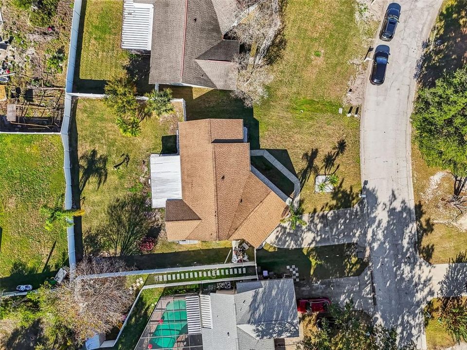 For Sale: $392,000 (2 beds, 2 baths, 1250 Square Feet)