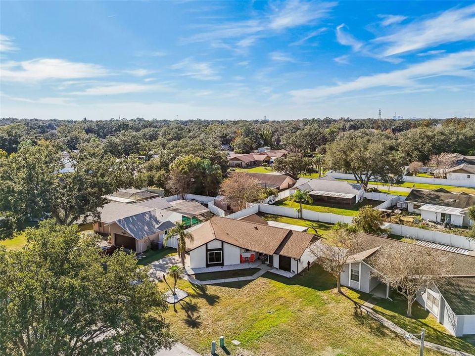 For Sale: $392,000 (2 beds, 2 baths, 1250 Square Feet)