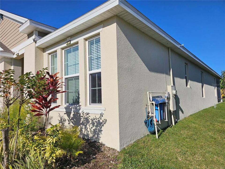 En Venta: $524,900 (4 camas, 3 baños, 2142 Pies cuadrados)