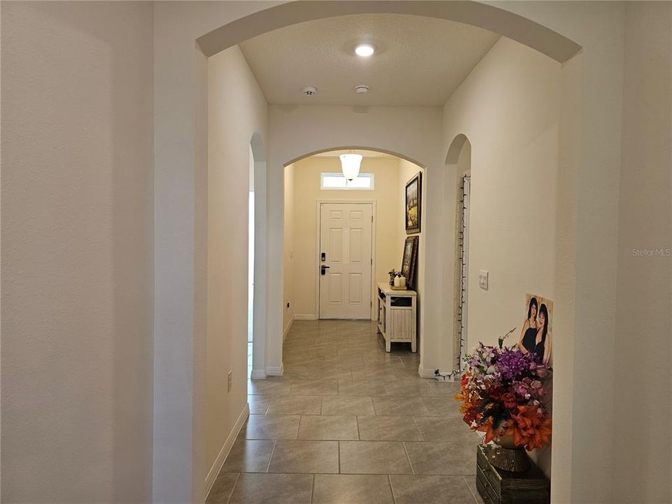 En Venta: $524,900 (4 camas, 3 baños, 2142 Pies cuadrados)