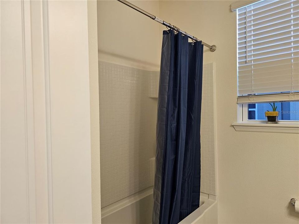 En Venta: $524,900 (4 camas, 3 baños, 2142 Pies cuadrados)