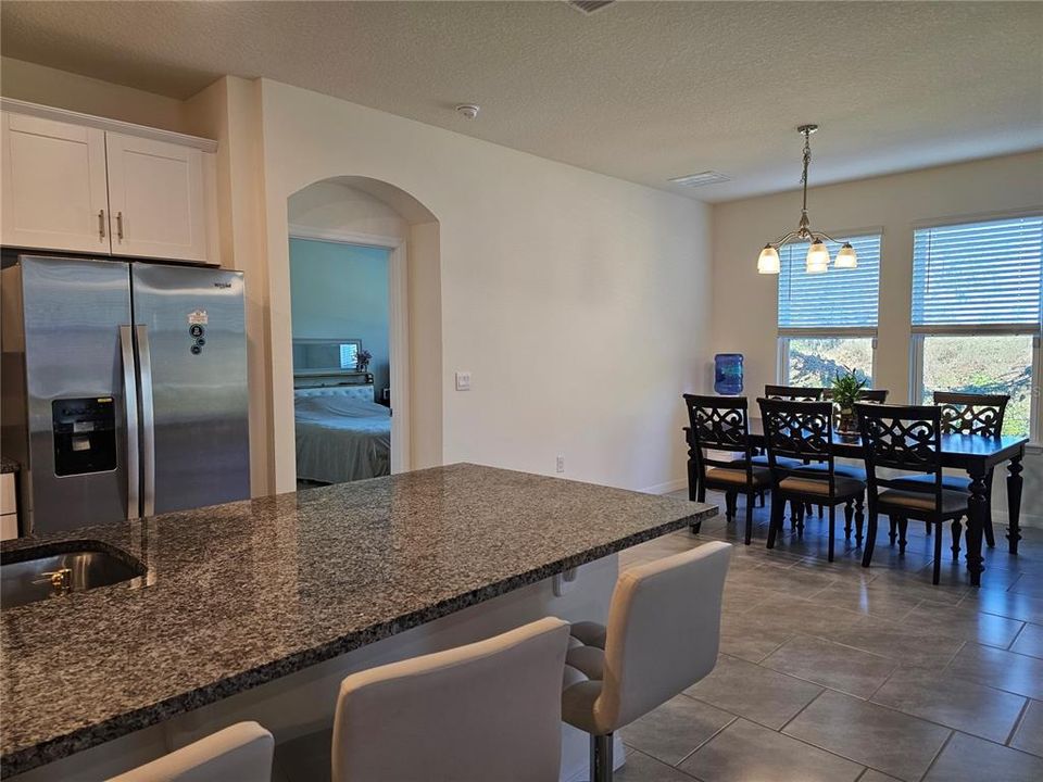 En Venta: $524,900 (4 camas, 3 baños, 2142 Pies cuadrados)