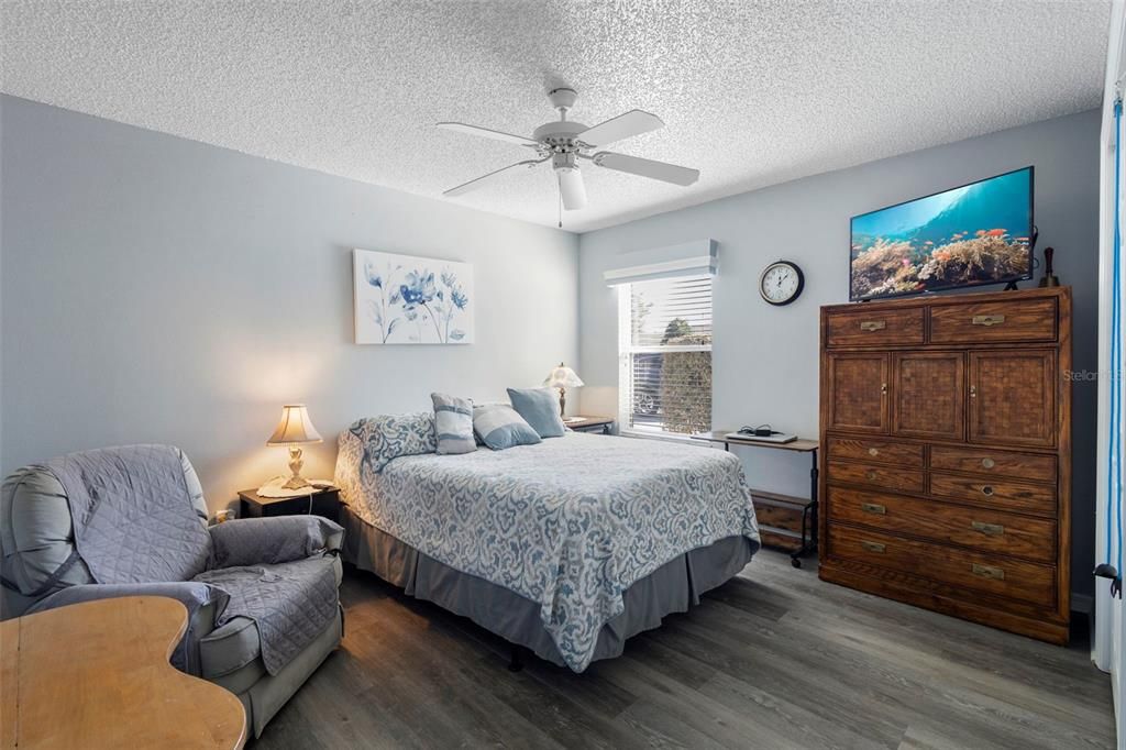 En Venta: $299,999 (2 camas, 2 baños, 1283 Pies cuadrados)