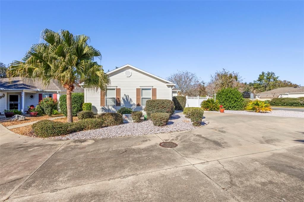 En Venta: $299,999 (2 camas, 2 baños, 1283 Pies cuadrados)