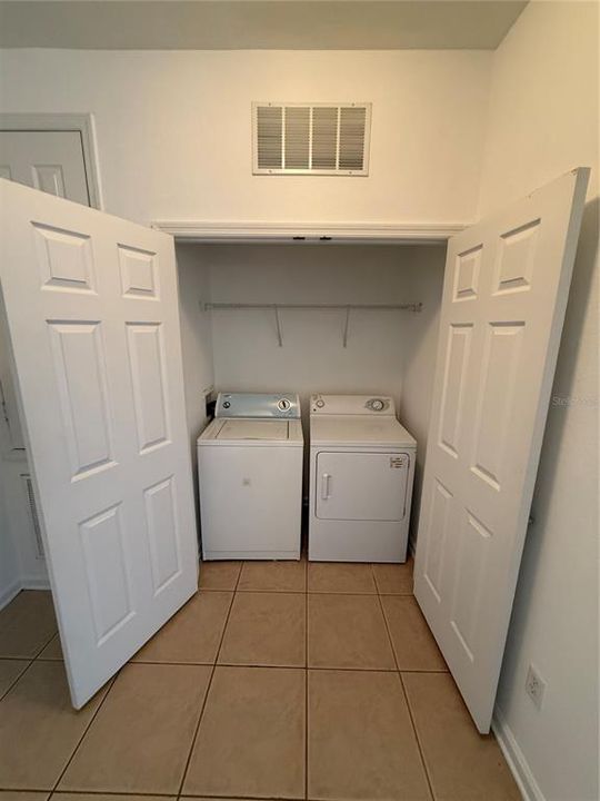 En Venta: $225,000 (3 camas, 2 baños, 1412 Pies cuadrados)