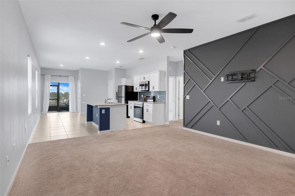 出租: $2,400 (3 贝兹, 2 浴室, 1757 平方英尺)