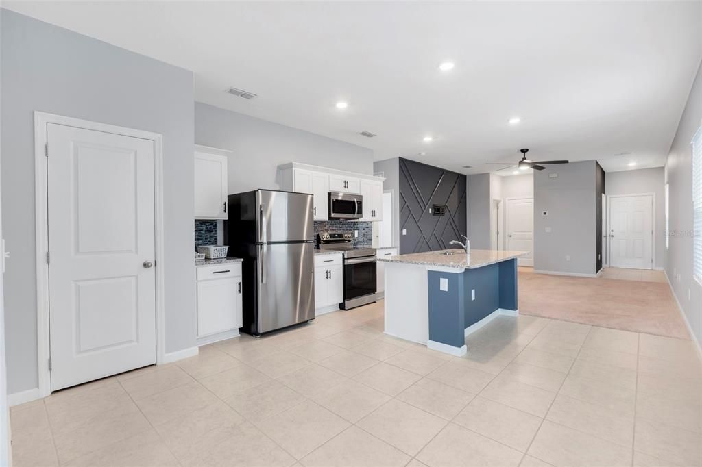 出租: $2,400 (3 贝兹, 2 浴室, 1757 平方英尺)