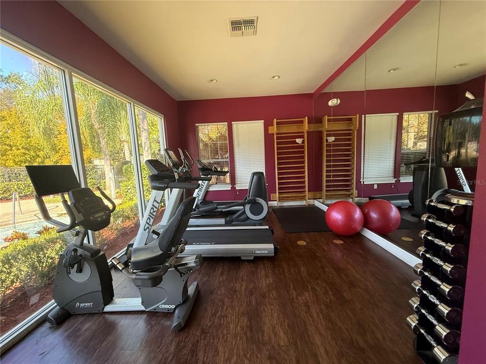 В аренду: $1,900 (3 спален, 2 ванн, 1300 Квадратных фут)