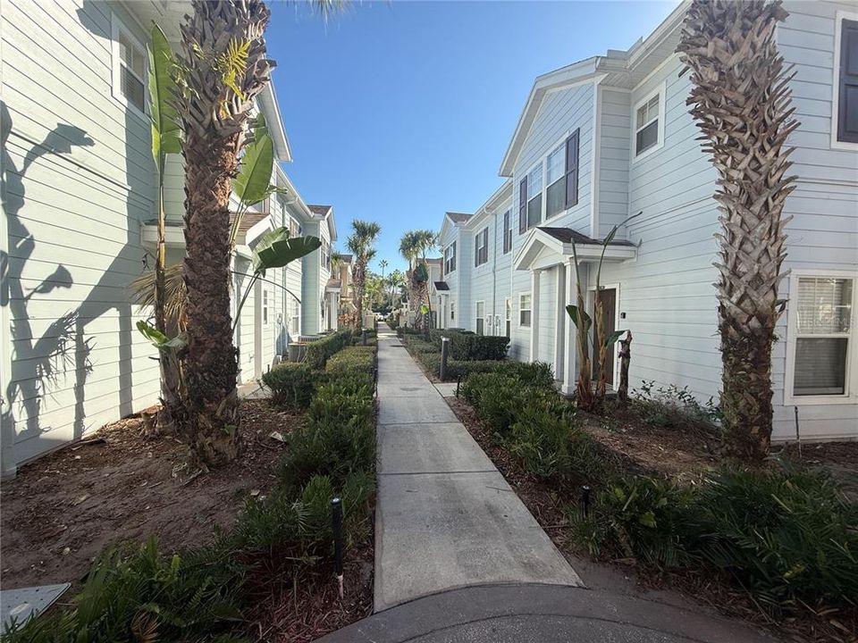 В аренду: $1,900 (3 спален, 2 ванн, 1300 Квадратных фут)