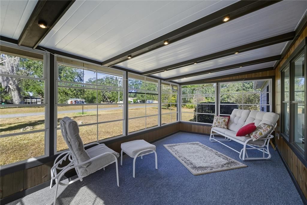 待售: $179,900 (2 贝兹, 2 浴室, 1056 平方英尺)