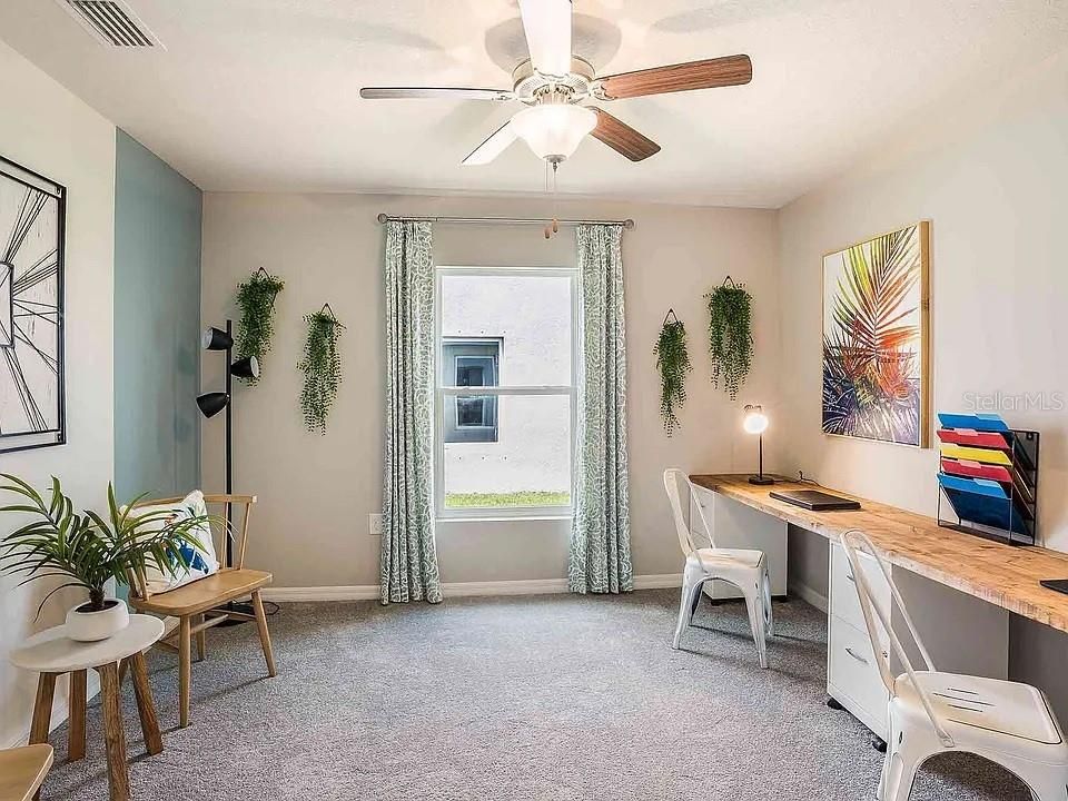 出租: $2,000 (4 贝兹, 2 浴室, 1827 平方英尺)