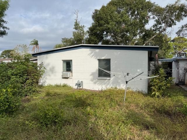 For Sale: $199,900 (3 beds, 2 baths, 1438 Square Feet)