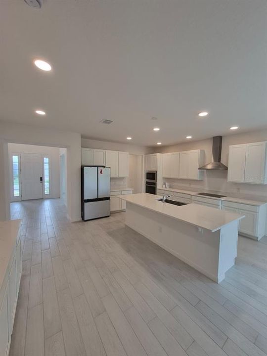 For Rent: $3,800 (3 beds, 3 baths, 3556 Square Feet)