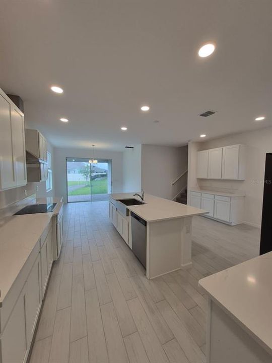 For Rent: $3,800 (3 beds, 3 baths, 3556 Square Feet)