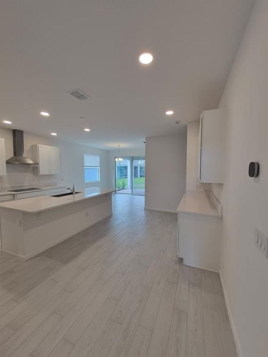 For Rent: $3,800 (3 beds, 3 baths, 3556 Square Feet)