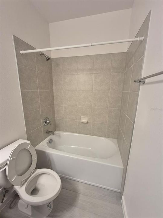 For Rent: $3,800 (3 beds, 3 baths, 3556 Square Feet)