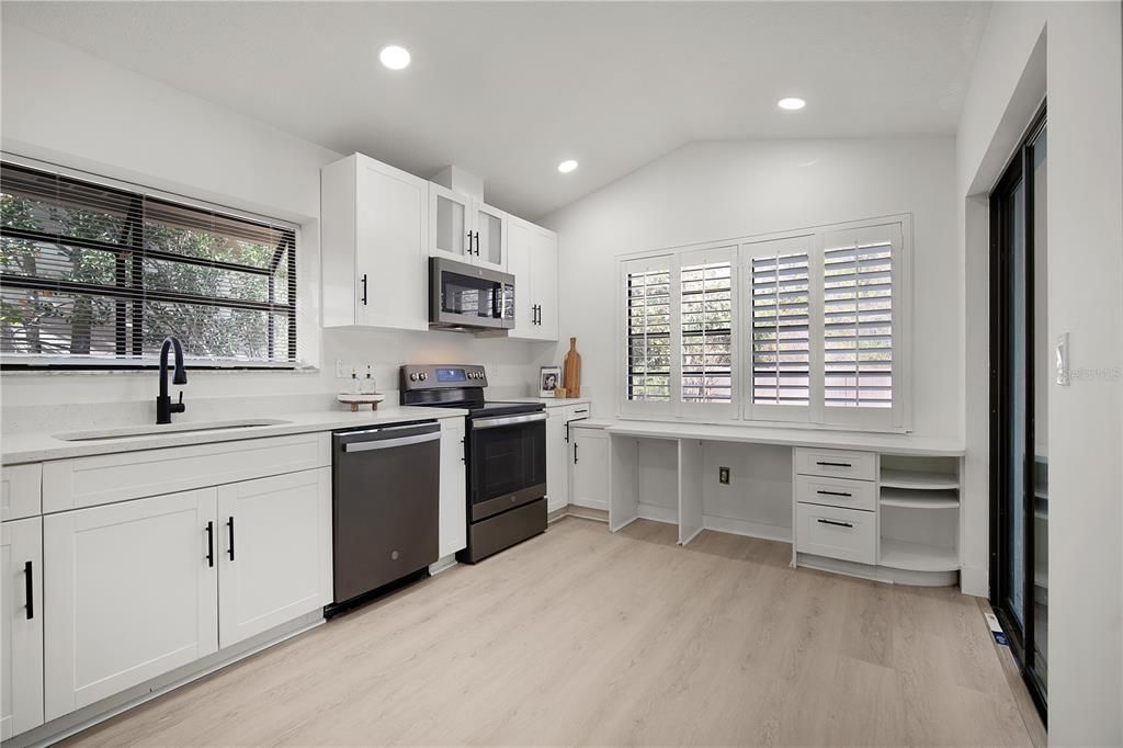 待售: $539,900 (4 贝兹, 2 浴室, 1774 平方英尺)