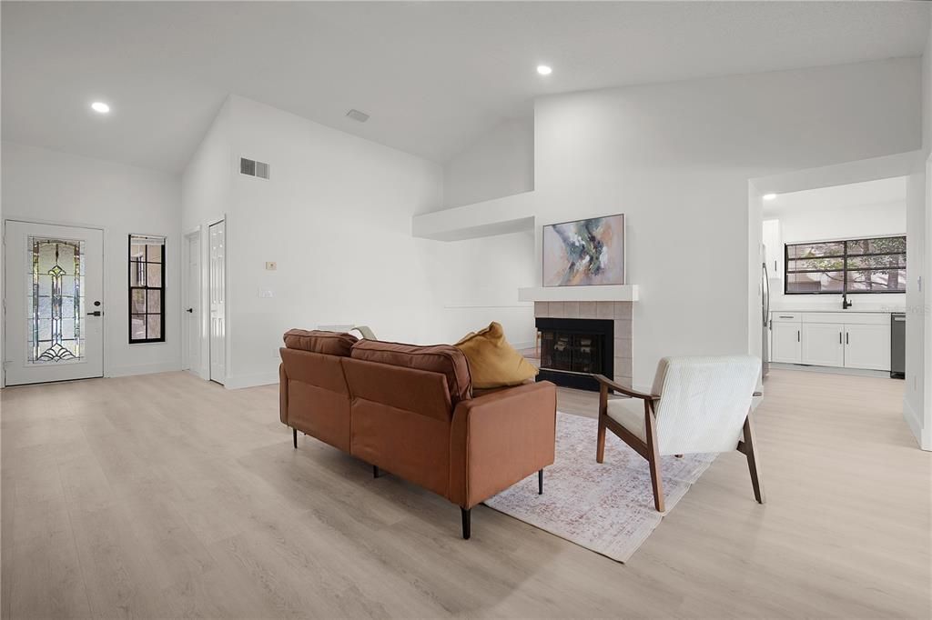 待售: $539,900 (4 贝兹, 2 浴室, 1774 平方英尺)