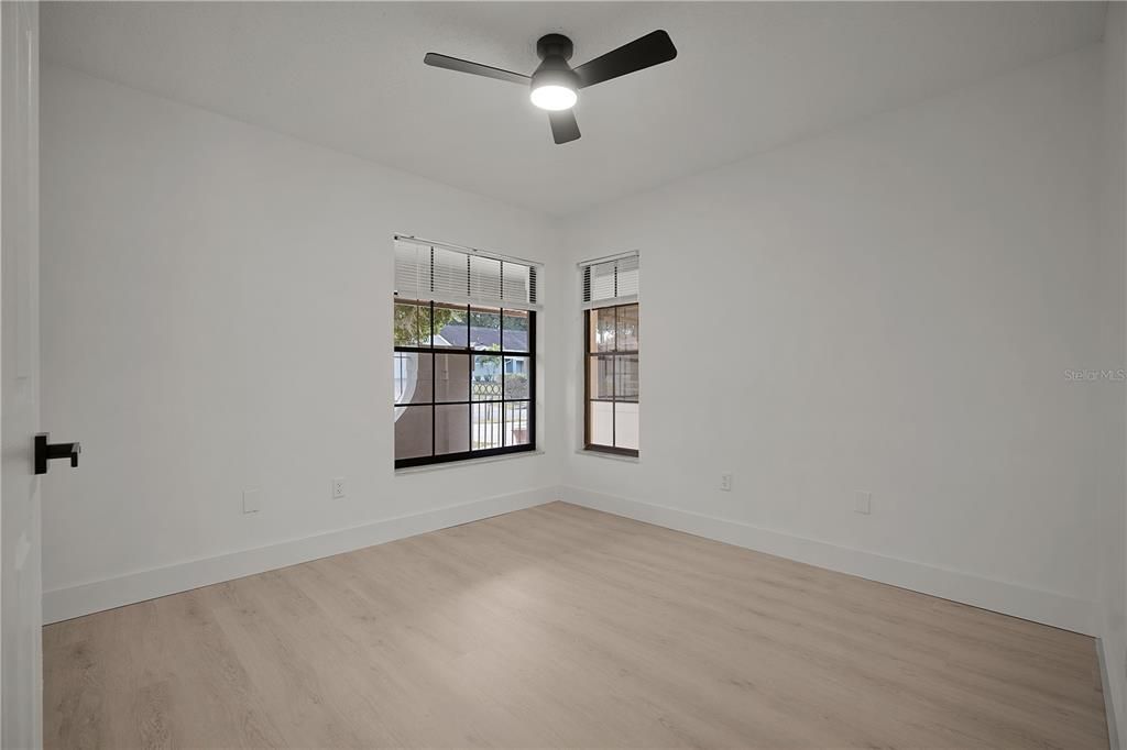 待售: $539,900 (4 贝兹, 2 浴室, 1774 平方英尺)