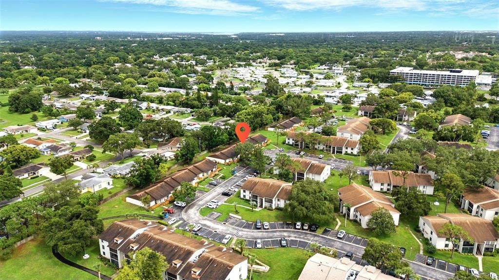 На продажу: $279,999 (2 спален, 2 ванн, 1177 Квадратных фут)