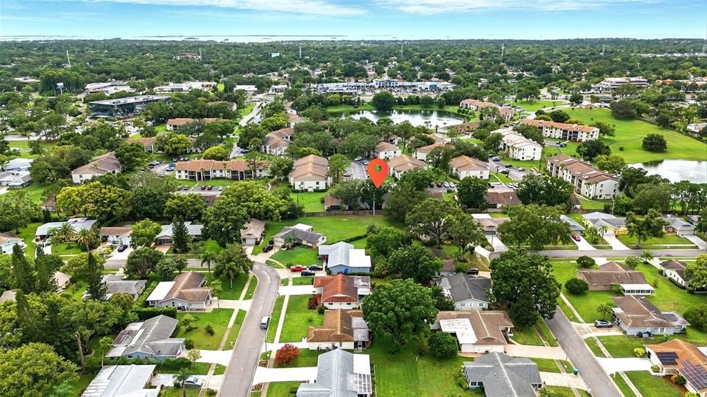 На продажу: $279,999 (2 спален, 2 ванн, 1177 Квадратных фут)