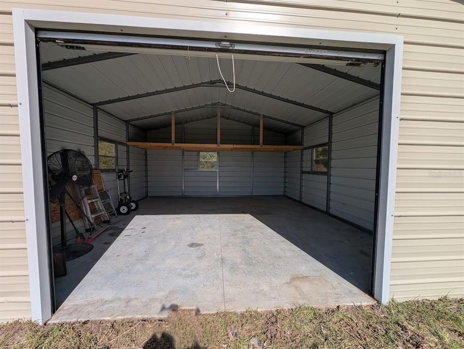 En Venta: $370,000 (3 camas, 2 baños, 2040 Pies cuadrados)