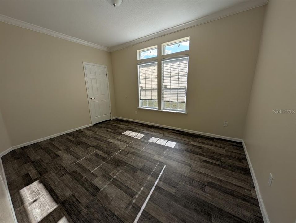 En Venta: $370,000 (3 camas, 2 baños, 2040 Pies cuadrados)