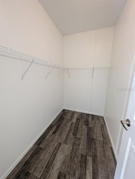 En Venta: $370,000 (3 camas, 2 baños, 2040 Pies cuadrados)